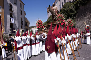 Les Nazaréens durant la semaine Sainte en Espagne