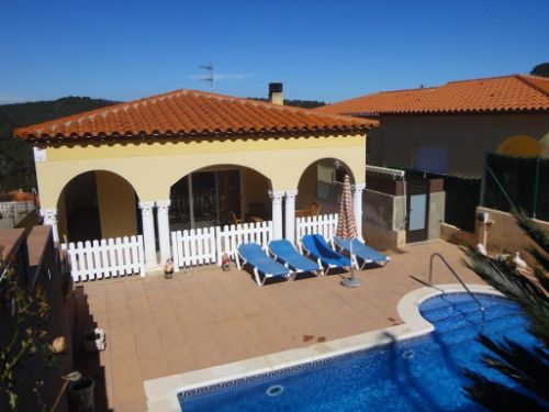 Jardin privé avec piscine